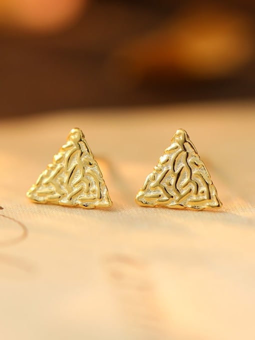 ES2626 [Golden Triangle] 925 Sterling Silver Geometric Minimalist Stud Earring